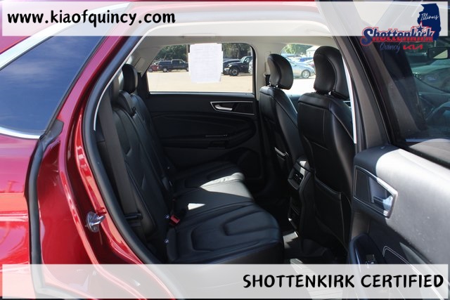 2017 Ford Edge Titanium photo 12