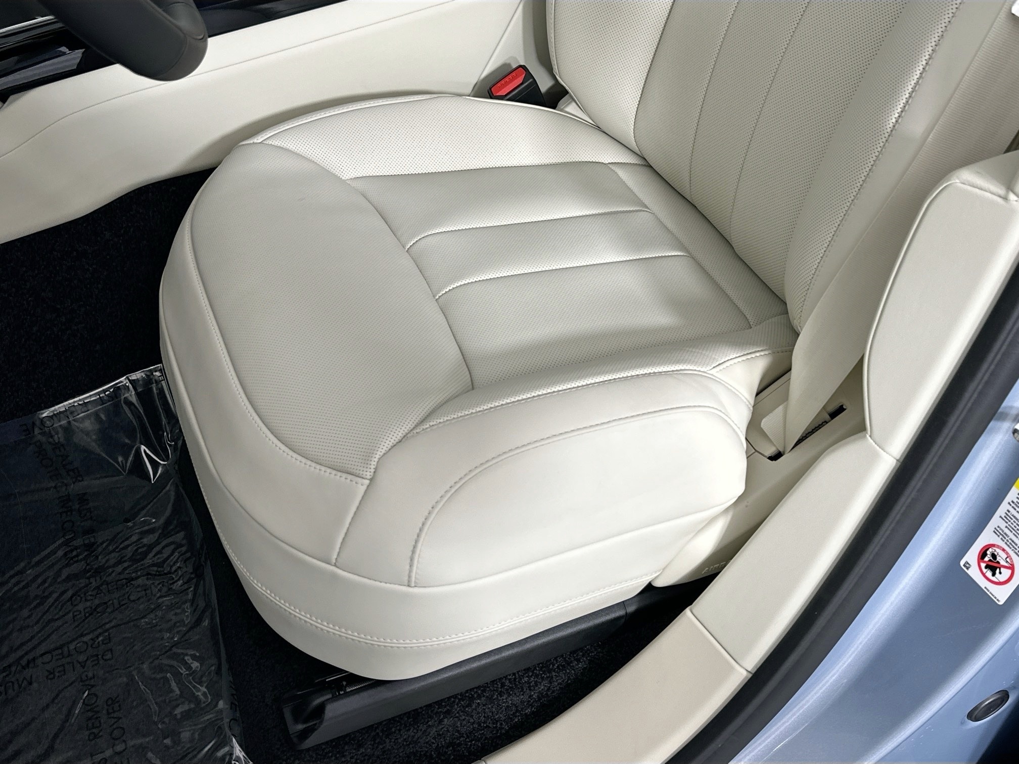 new 2026 Land Rover Range Rover car, priced at $162,390