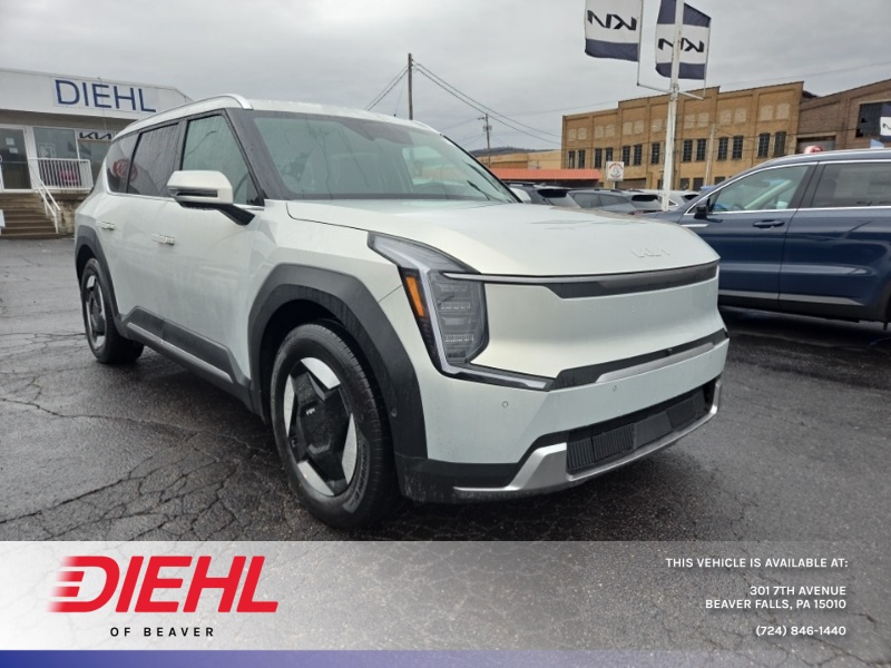 2026 Kia EV9 Wind's photo