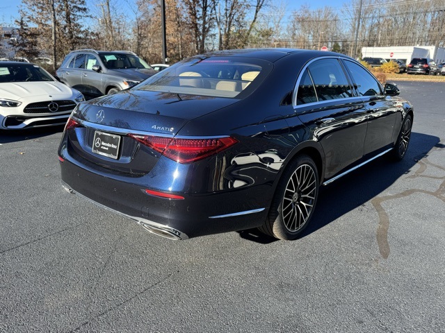 2026 Mercedes Benz S 580 4MATIC photo 2