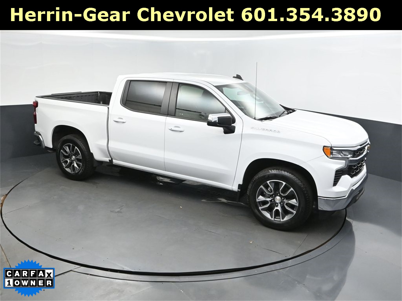 2024 Summit White Chevrolet Silverado 1500 LT Truck