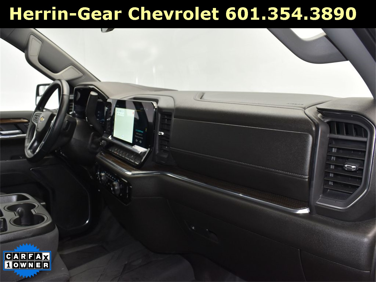 2024 Chevrolet Silverado 1500 LT photo 20