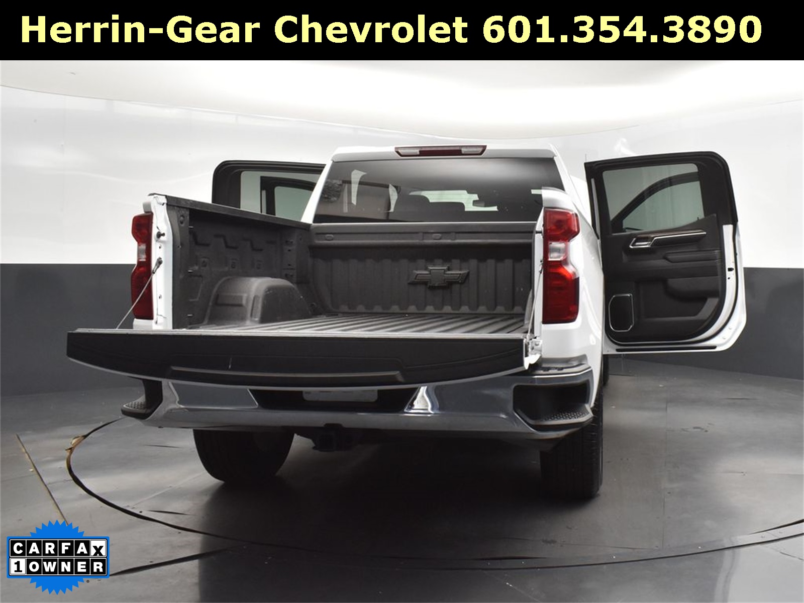 2024 Chevrolet Silverado 1500 LT photo 39