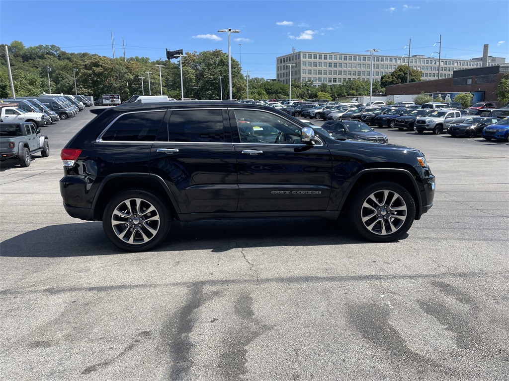 2018 Jeep Grand Cherokee Limited photo 2