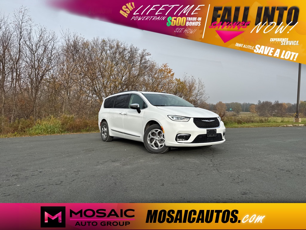 Used 2023 Chrysler Pacifica Limited Vans