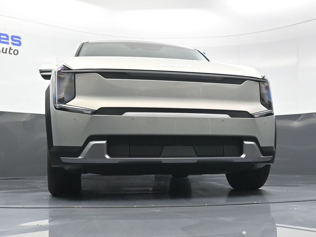 2026 Kia EV9 Light Long Range photo 10