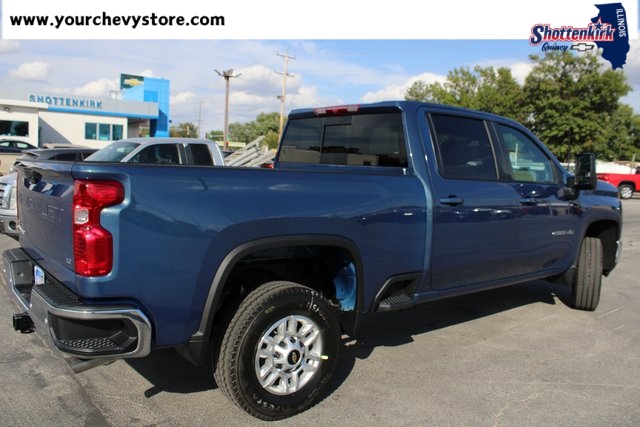 2026 Chevrolet Silverado 2500HD LT photo 4