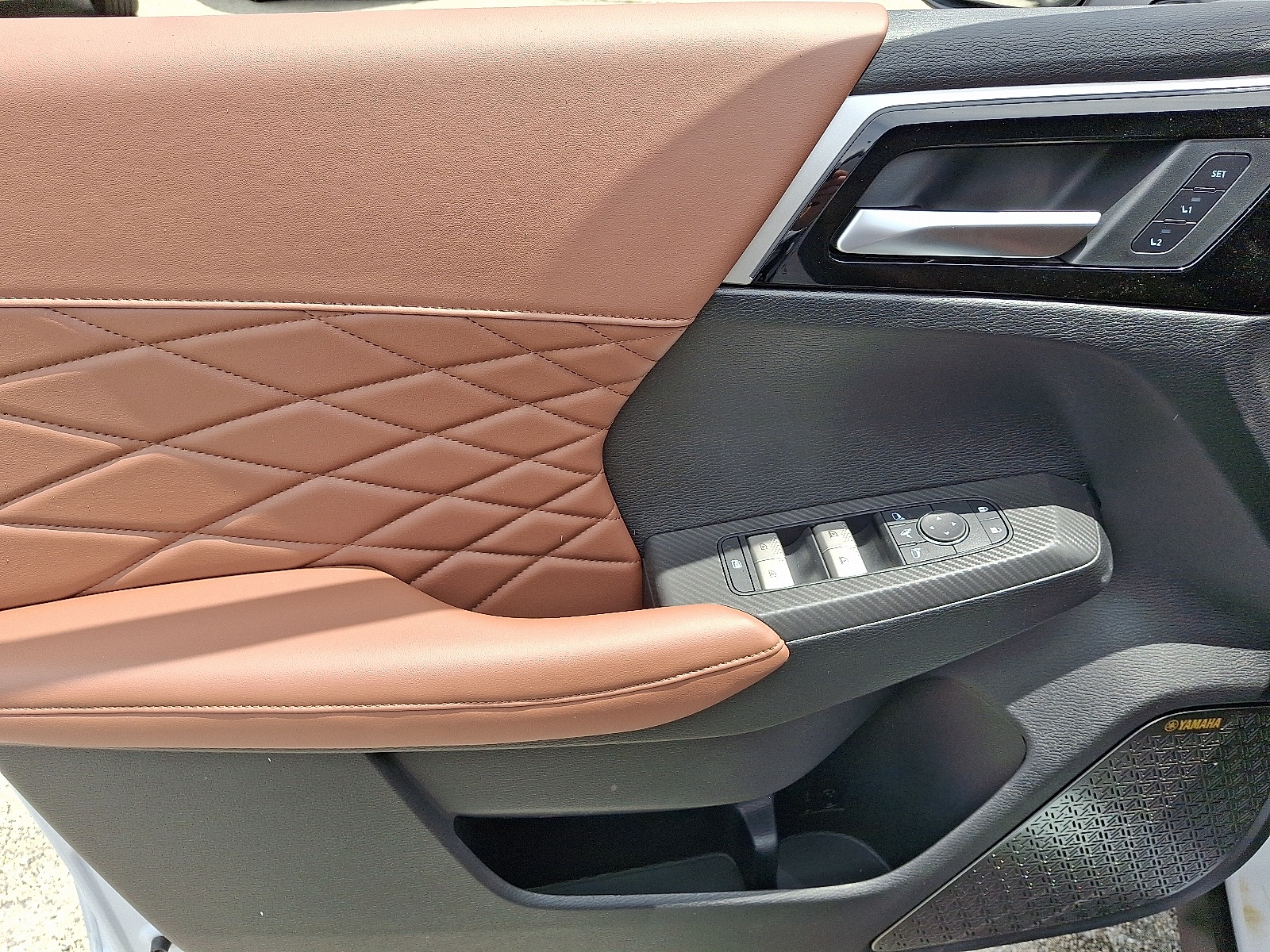2025 Mitsubishi Outlander SEL photo 10