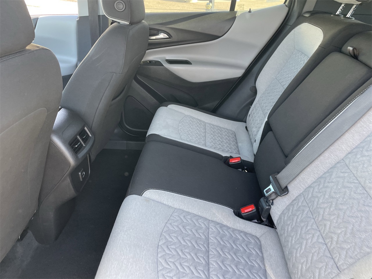 used 2024 Chevrolet Equinox car, priced at $18,999