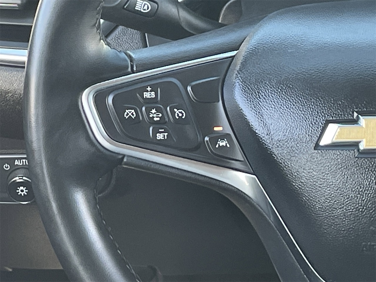 used 2024 Chevrolet Equinox car, priced at $18,999