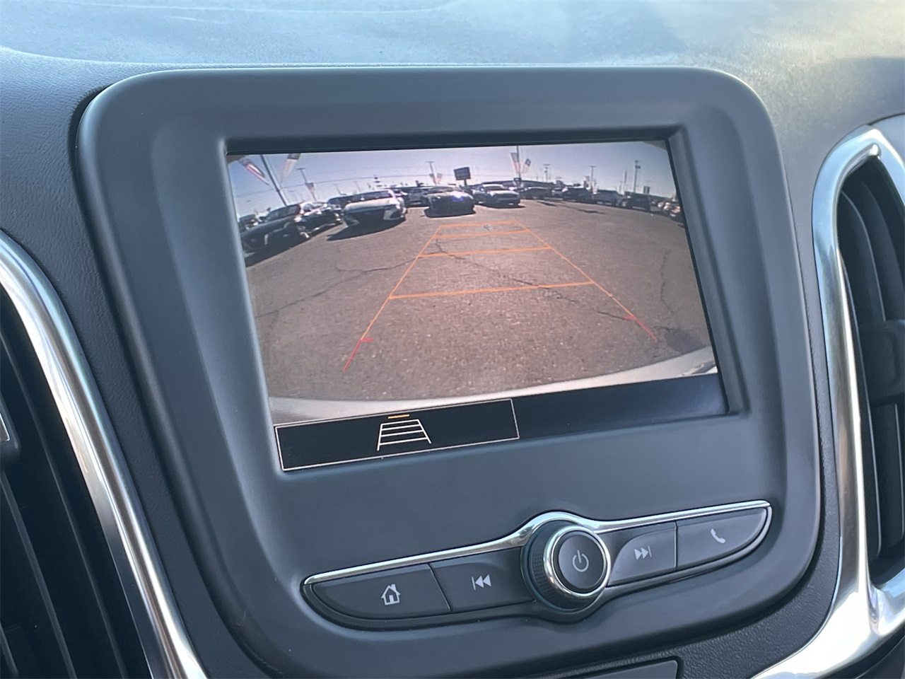 used 2024 Chevrolet Equinox car, priced at $18,999