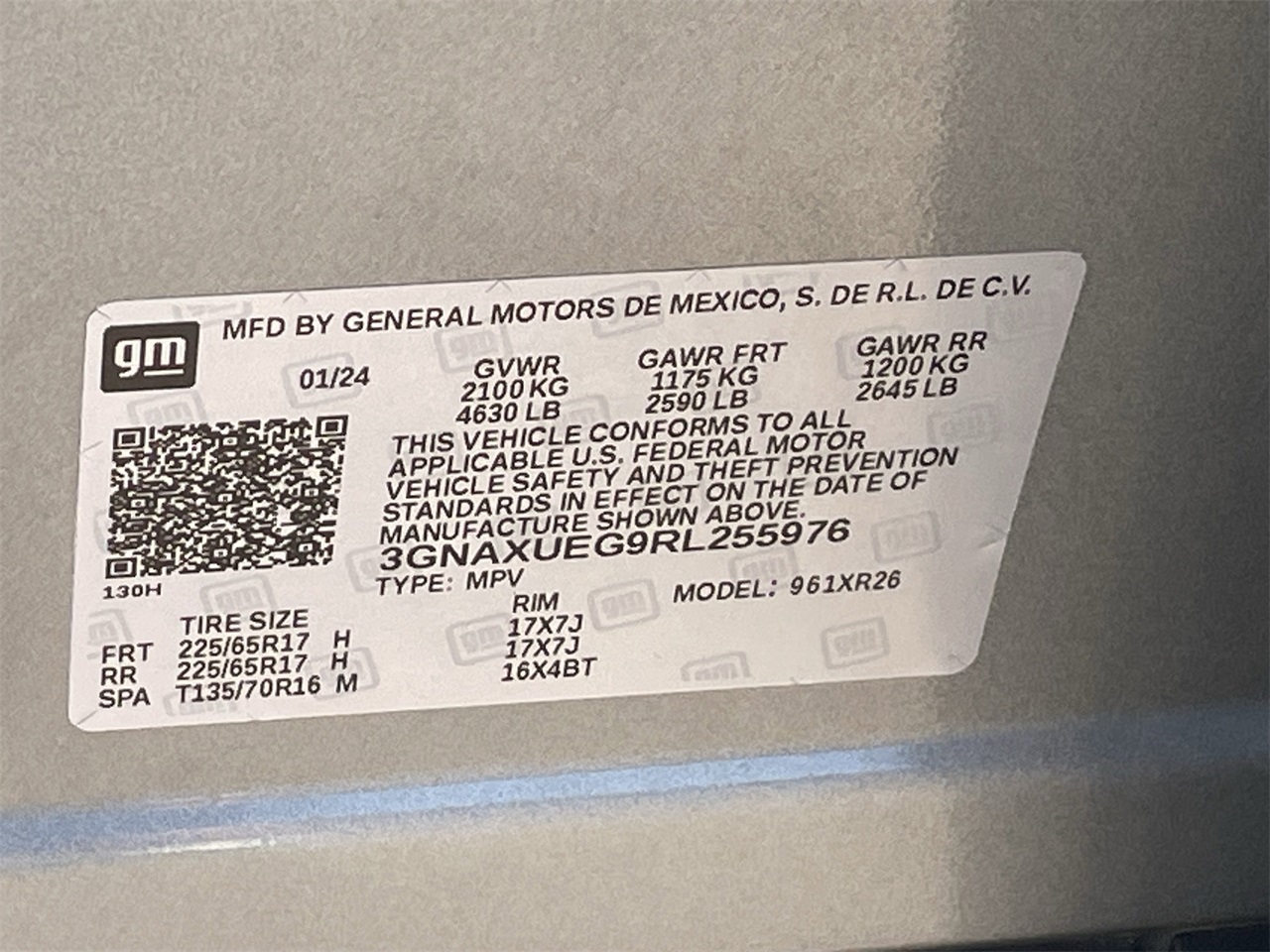 used 2024 Chevrolet Equinox car, priced at $18,999