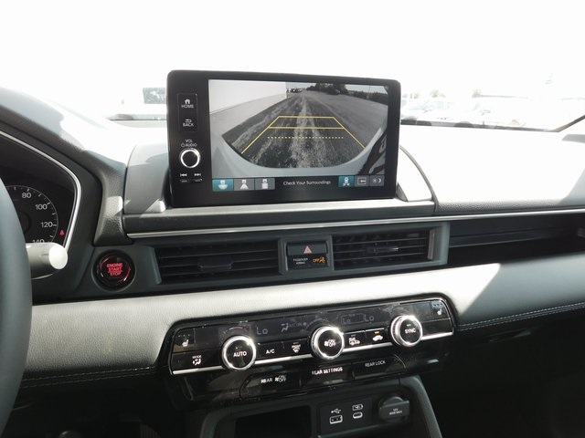 New 2025 Honda Pilot Touring 4D Sport Utility