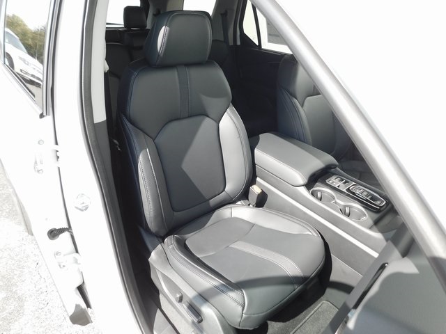 New 2025 Honda Pilot Touring 4D Sport Utility