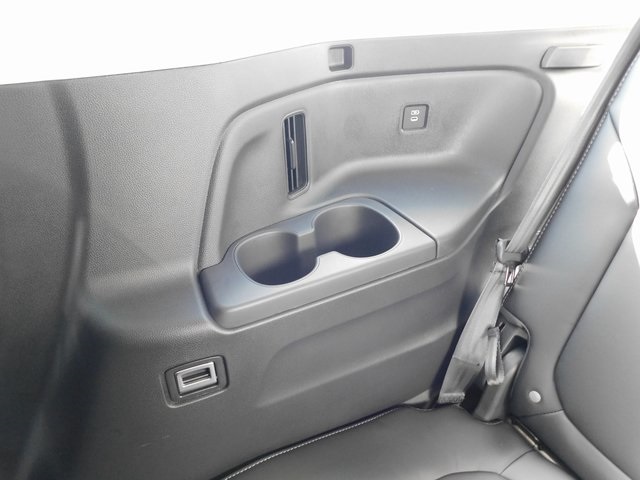 New 2025 Honda Pilot Touring 4D Sport Utility