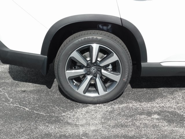 New 2025 Honda Pilot Touring 4D Sport Utility