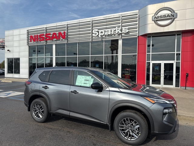 2026 Nissan Rogue S's photo