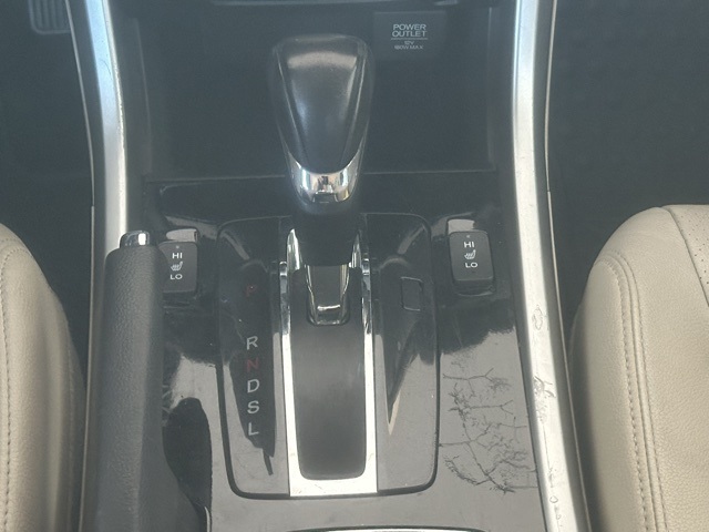 2016 Honda Accord EX-L photo 11