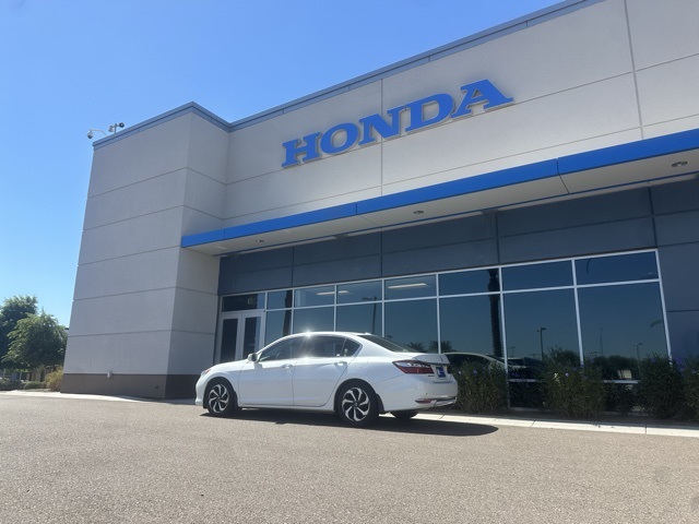2016 Honda Accord EX-L photo 16