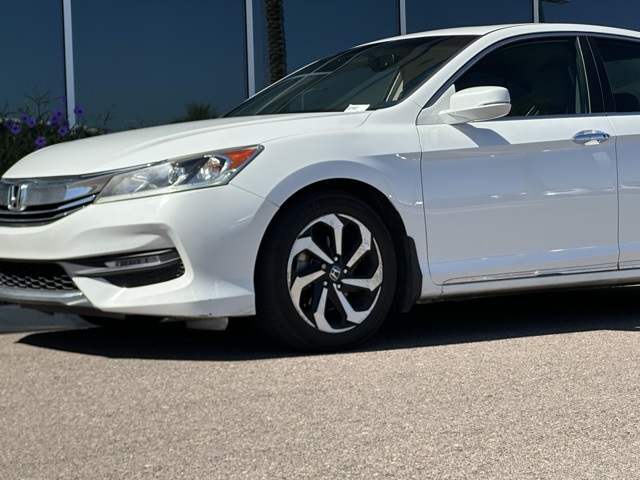2016 Honda Accord EX-L photo 18