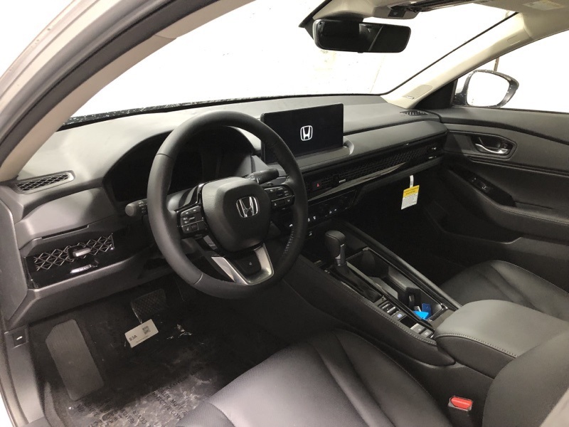 2025 Honda Accord Hybrid Touring photo 18