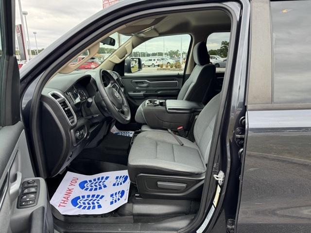 Photo of 2019 Ram 1500 Big Horn/Lone Star in Jacksonville, NC - 10,  2019 Ram 1500 Big Horn/Lone Star:16867P