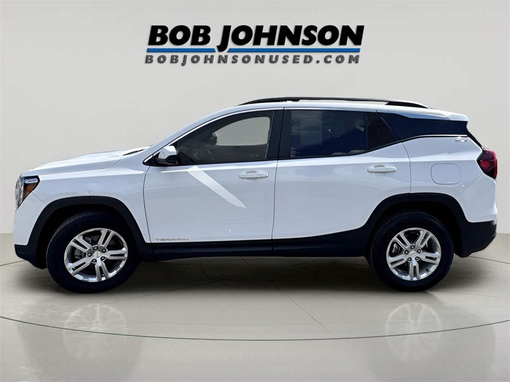 2022 Gmc Terrain SLE photo 3