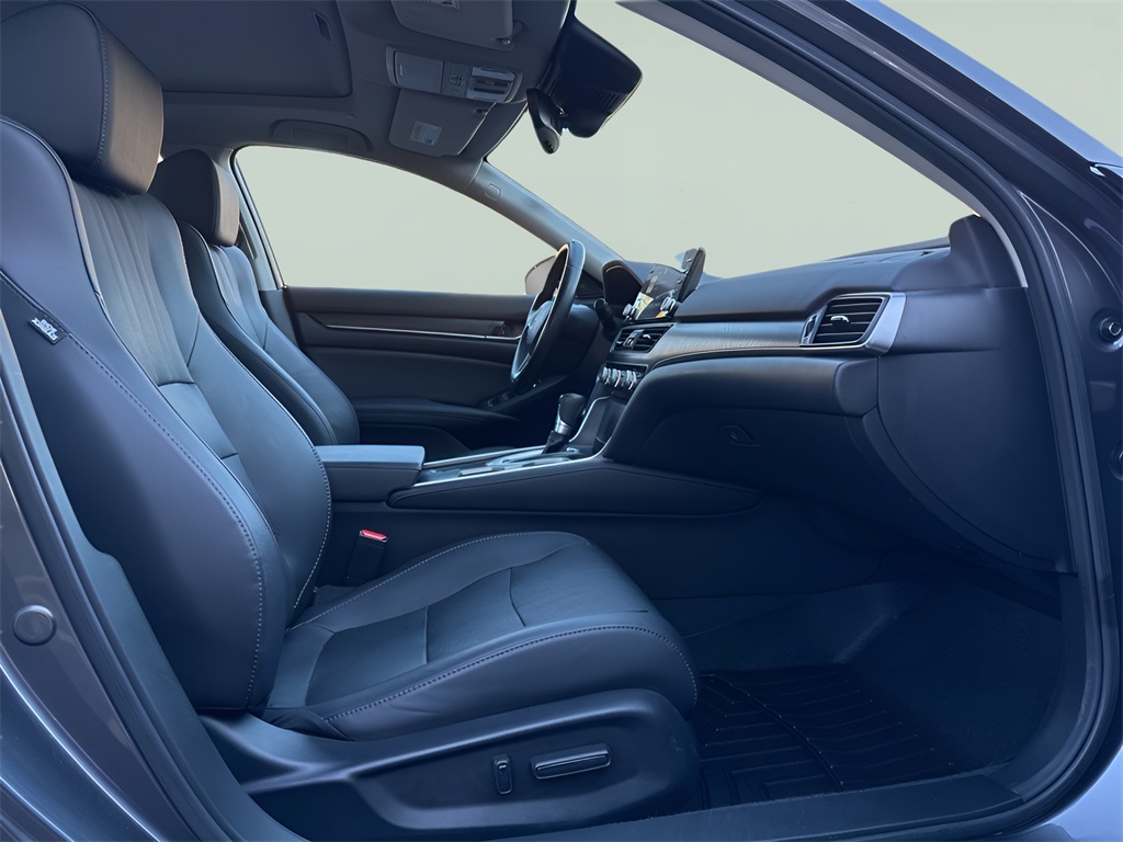 2021 Honda Accord EX-L photo 2