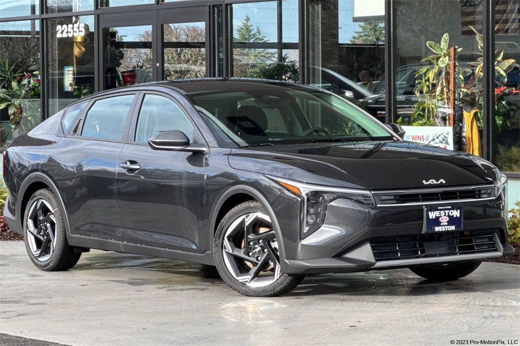 new 2025 Kia K4 car