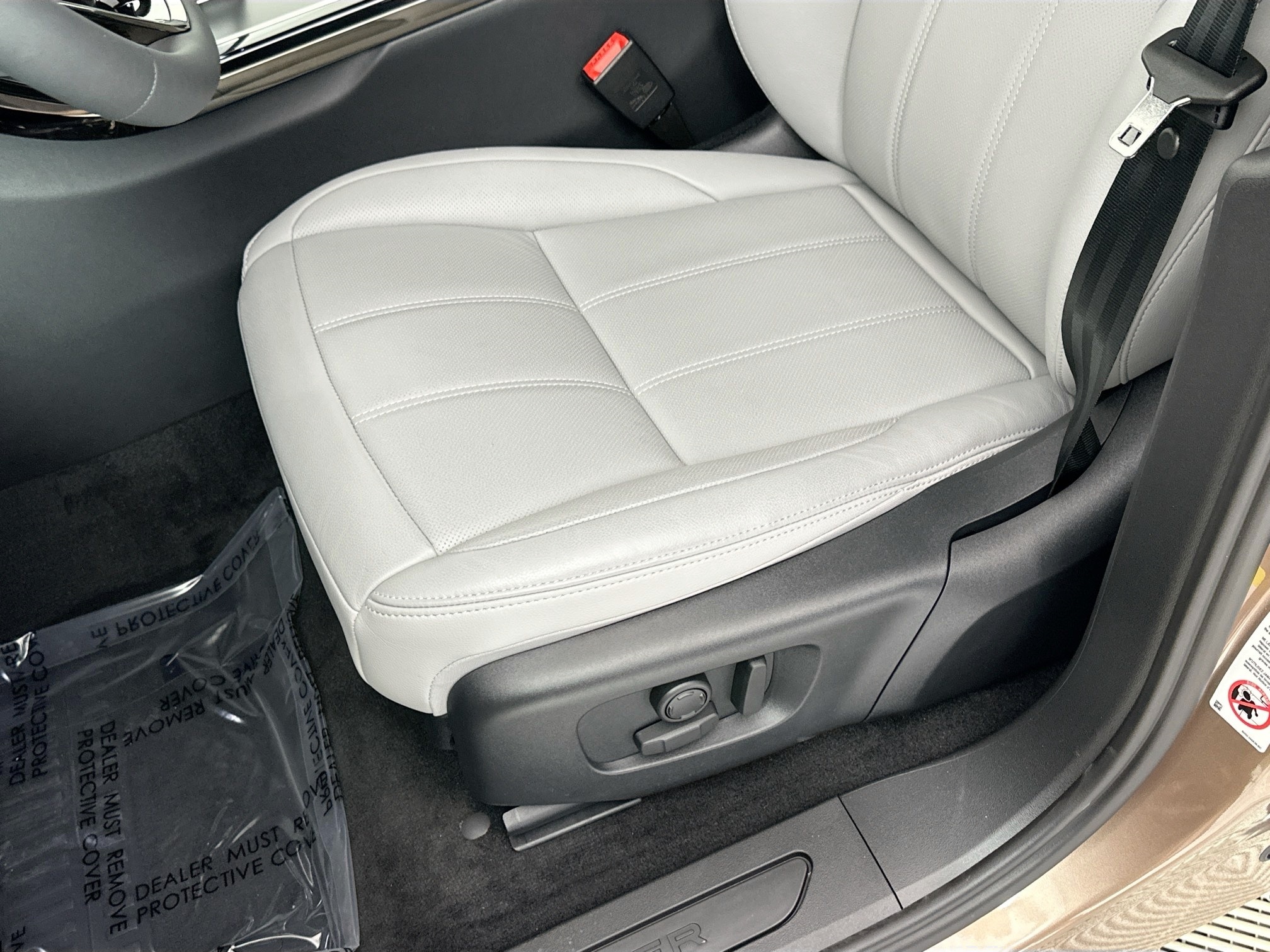 new 2026 Land Rover Range Rover Evoque car, priced at $58,490