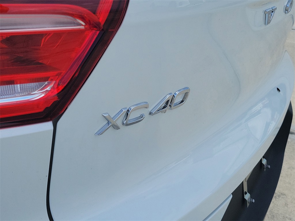 new 2026 Volvo XC40 car, priced at $47,035