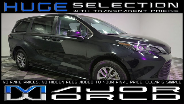2024 Toyota Sienna LE FWD