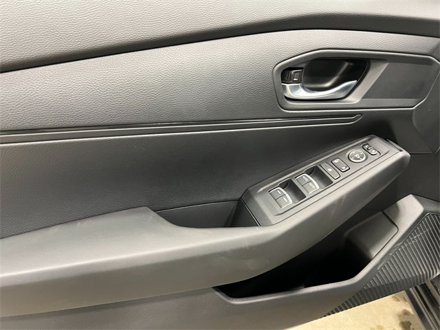 2025 Honda Accord LX photo 13