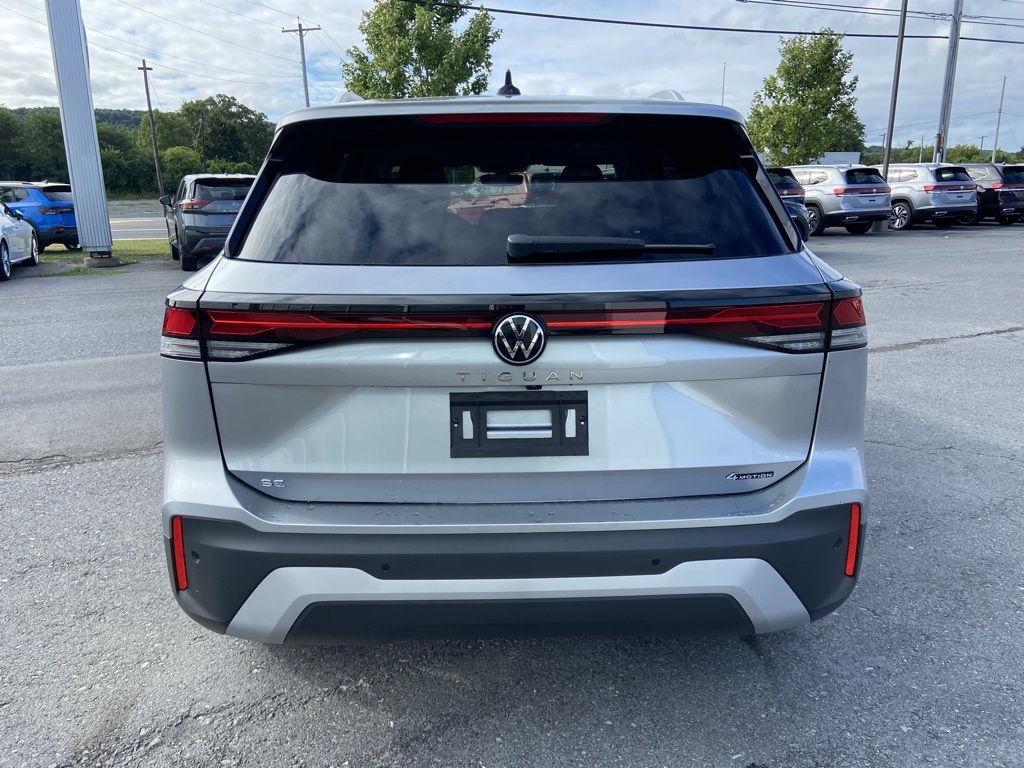 2025 Volkswagen Tiguan SE photo 3