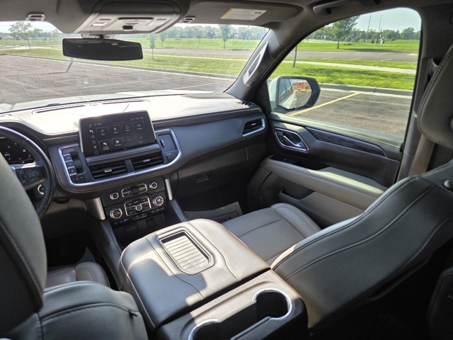 2022 GMC Yukon XL SLT
