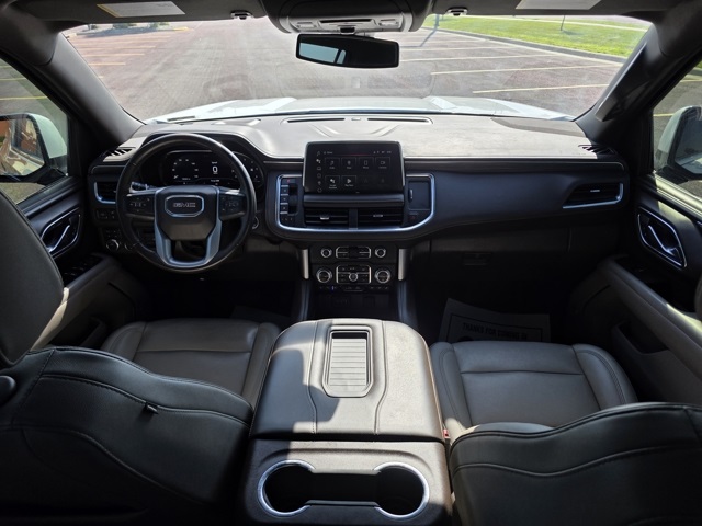 2022 GMC Yukon XL SLT