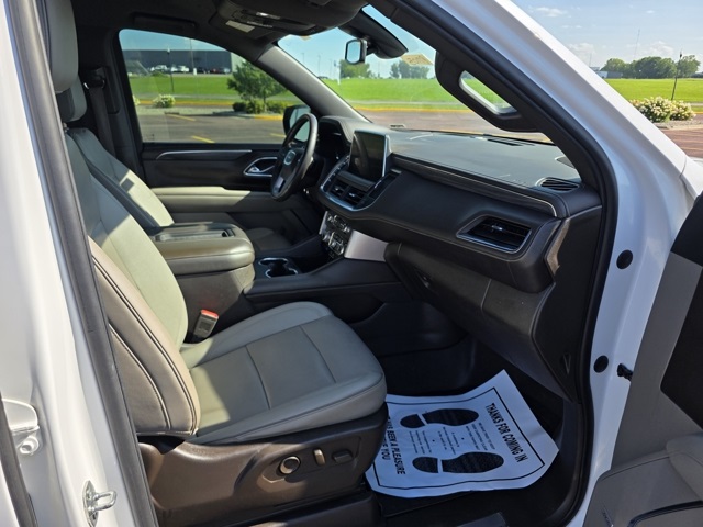 2022 GMC Yukon XL SLT