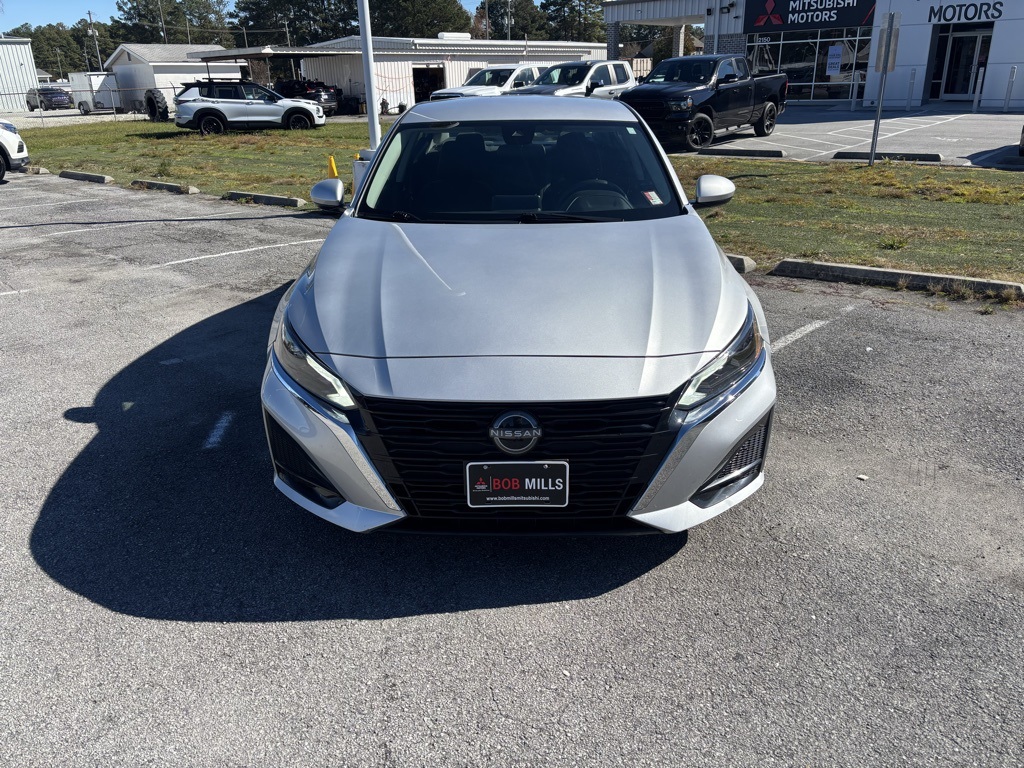 2023 Nissan Altima 2.5 SV:16981P