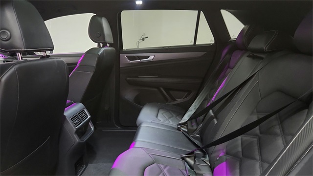 2024 Volkswagen Atlas Cross Sport 2.0T SE w/Technology FWD 2024 Volkswagen Atlas Cross Sport 2.0T SE w/Technology FWD