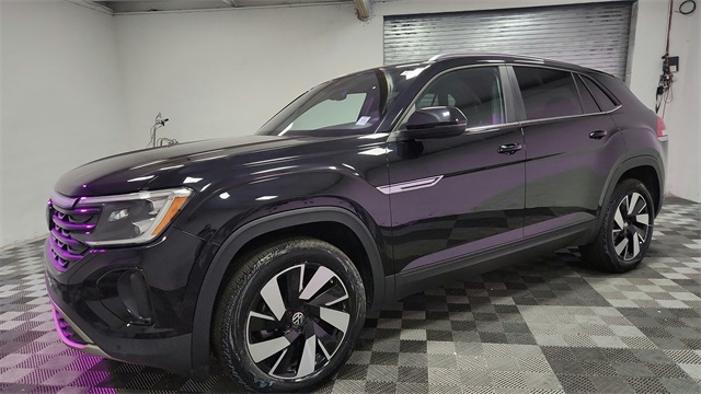 2024 Volkswagen Atlas Cross Sport 2.0T SE w/Technology FWD 2024 Volkswagen Atlas Cross Sport 2.0T SE w/Technology FWD