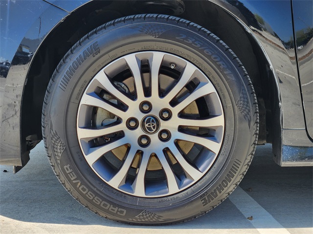 2019 Black Toyota Sienna XLE FWD Van