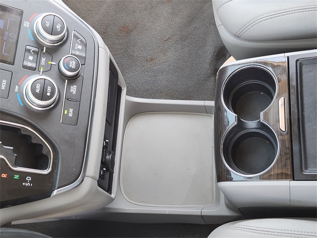2019 Black Toyota Sienna XLE FWD Van