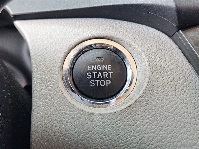 2019 Black Toyota Sienna XLE FWD Van