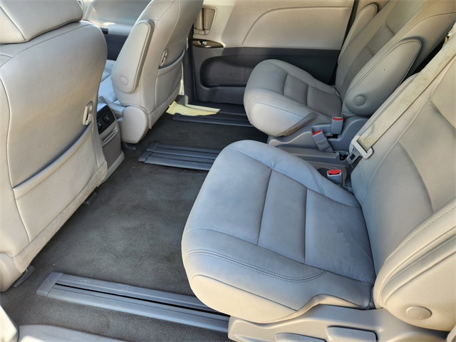 2019 Black Toyota Sienna XLE FWD Van