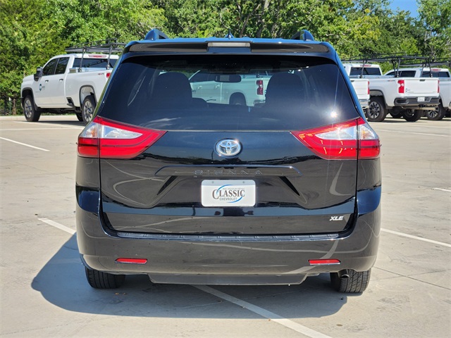 2019 Black Toyota Sienna XLE FWD Van