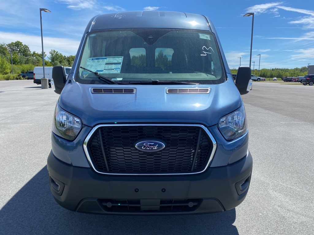 2025 Ford Transit photo 3