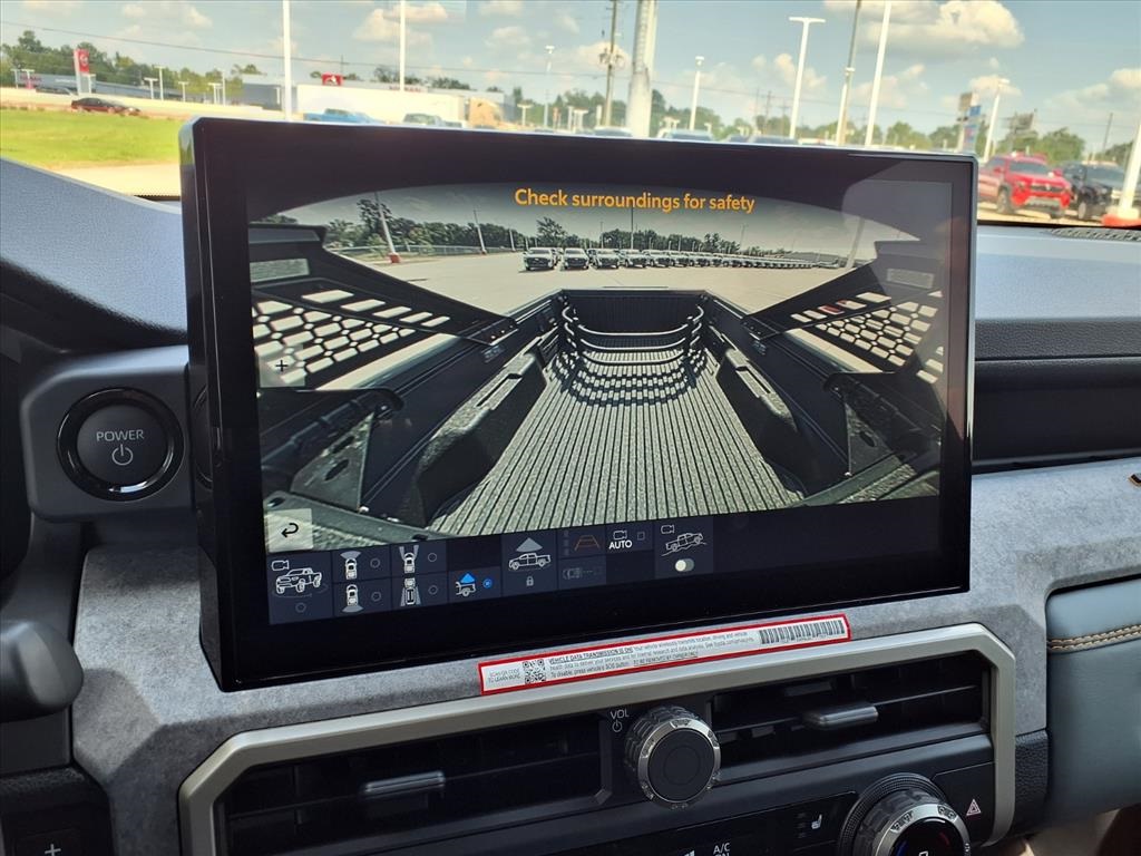 2025 Toyota Tacoma Trailhunter Double Cab photo 4