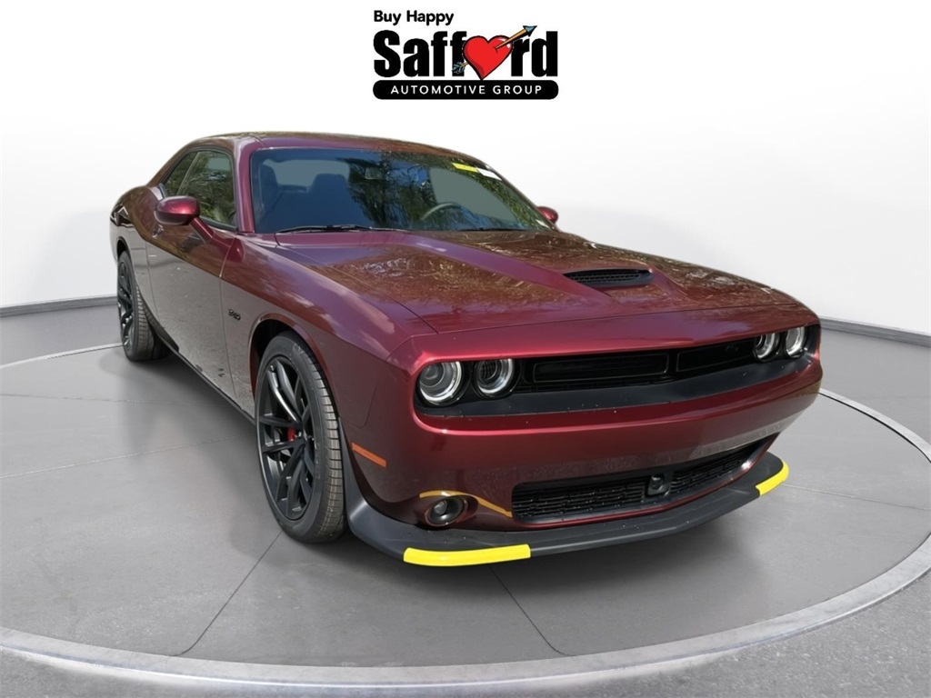 2023 Dodge Challenger R/T's photo