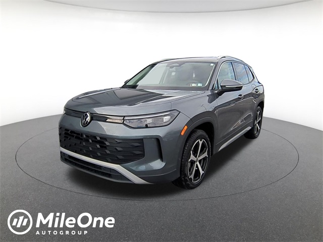 used 2026 Volkswagen Tiguan car, priced at $33,396