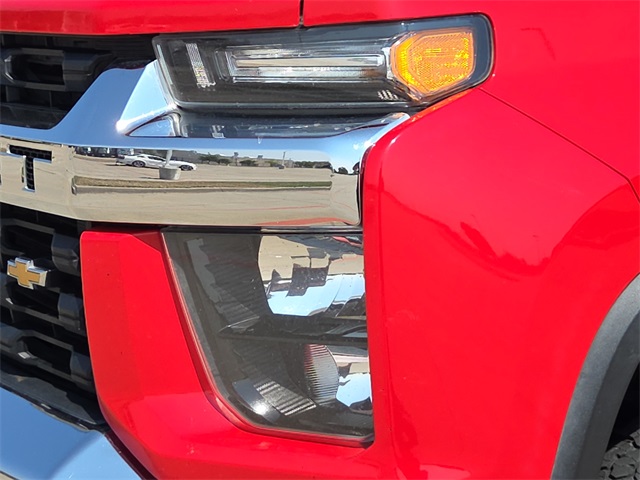 2021 Chevrolet Silverado 2500HD LT photo 4
